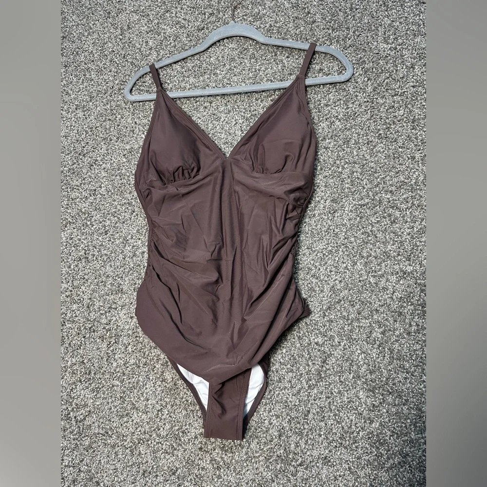 NWT CUPSHE Solid One-Piece Swimsuit Multiple Sizes - Picture 2 of 6
